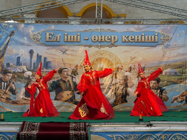 «ЕЛ ІШІ – ӨНЕР КЕНІШІ»: ӨНЕР МЕН РУХАНИЯТ ТОҒЫСҚАН КЕШ