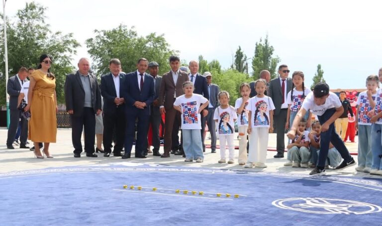 «БАҚЫТТЫ БАЛАЛЫҚ ШАҚ» АТТЫ МЕРЕКЕЛІК ШАРА ӨТТІ