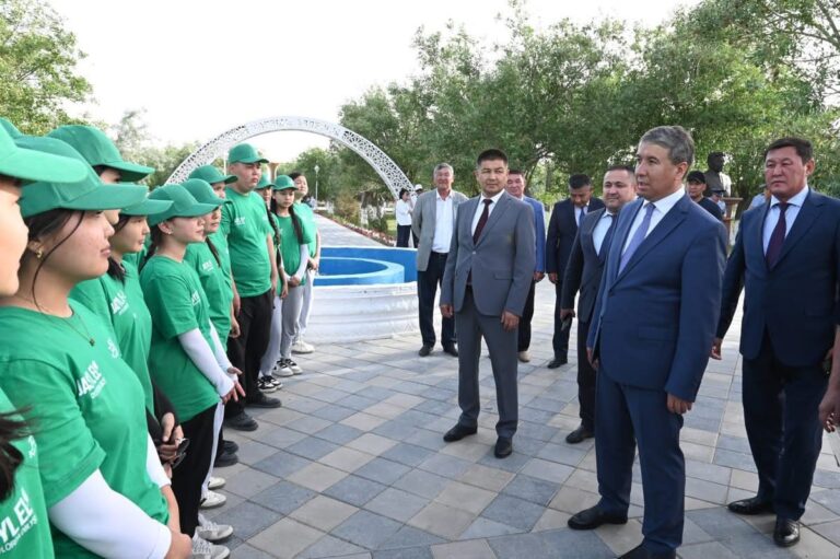 АУДАН ӘКІМІ «ЖАСЫЛ ЕЛ» ЕҢБЕК ЖАСАҒЫНЫҢ ЖАСТАРЫМЕН КЕЗДЕСТІ