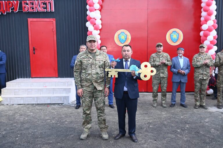 ЖАНҚОЖА БАТЫР АУЫЛЫНДА «АУЫЛ ҚҰТҚАРУШЫСЫ» БАҒДАРЛАМАСЫ АЯСЫНДА ӨРТ СӨНДІРУ БЕКЕТІ АШЫЛДЫ