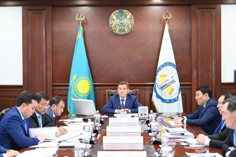 ЖАҢА САЯСИ КЕЗЕҢ ҮЛКЕН ЖАУАПКЕРШІЛІК ЖҮКТЕЙДІ