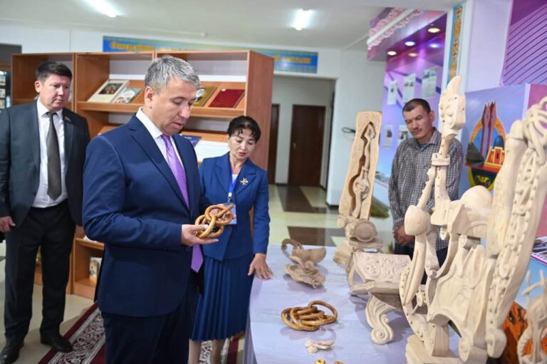 ҚАЗАЛЫ АУДАНЫНДА ҰЛТТЫҚ ДОМБЫРА КҮНІНЕ ОРАЙ МЕРЕКЕЛІК ШАРА ӨТТІ