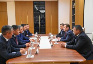 СУ ҮНЕМДЕУ ТЕХНОЛОГИЯЛАРЫН ЕНГІЗУ ЖӘНЕ ИНФРАҚҰРЫЛЫМДЫ ЖАҢҒЫРТУ МӘСЕЛЕЛЕРІ ҚАРАЛДЫ