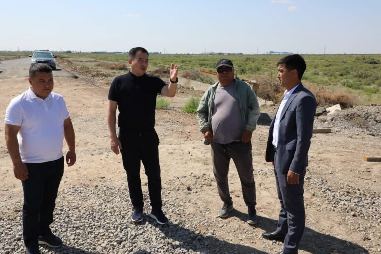 АУДАН ӘКІМІ КӨПІР ҚҰРЫЛЫСЫНЫҢ БАРЫСЫН БАҚЫЛАДЫ