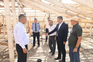 АУДАН ӘКІМІ МЕКТЕПТЕРДЕГІ АҒЫМДАҒЫ ЖӨНДЕУ ЖҰМЫСТАРЫН КӨРДІ